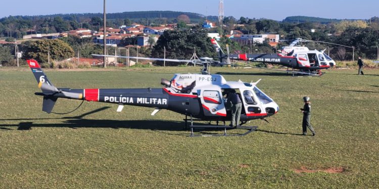 Ônibus bate em carreta bitrem na Castello Branco e deixa dois mortos; vítimas graves são levadas ao HC de Botucatu