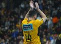 Capita se despede com gol e homenagens