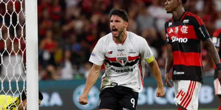 São Paulo empata com Flamengo no Maracanã