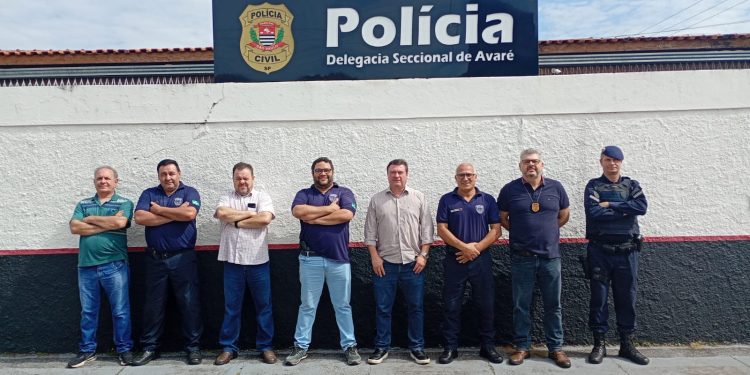 AVARÉ  Polícia Civil e Guarda Civil de Paranapanema reforçam parceria durante visita à Seccional de Avaré