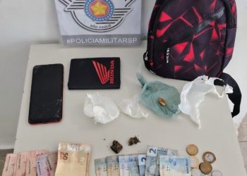 AÇÃO DA POLÍCIA MILITAR RESULTA NA PRISÃO DE HOMEM POR TRÁFICO EM TAQUARITUBA