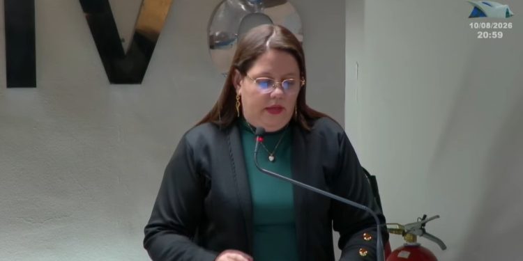 AGOSTO LILÁS: VEREADORA DEFENDE PENAS MAIS RÍGIDAS PARA AGRESSORES E COBRA EFETIVIDADE NO COMBATE À VIOLÊNCIA CONTRA A MULHER EM AVARÉ