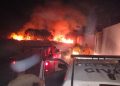 INCÊNDIO DE GRANDES PROPORÇÕES É CONTROLADO APÓS MOBILIZAÇÃO DE BOMBEIROS E DEFESA CIVIL EM AVARÉ