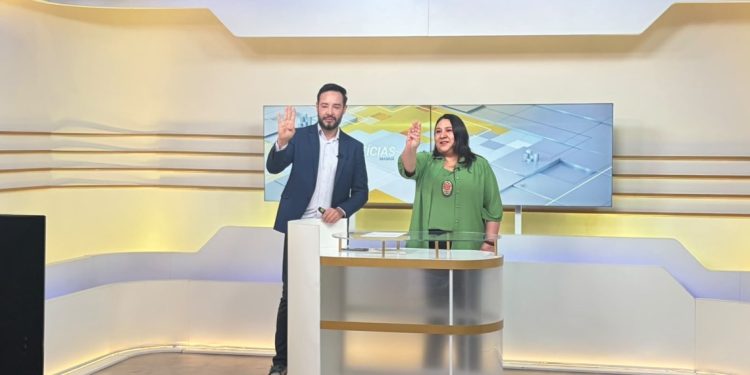 DELEGADA DA DDM DE AVARÉ LEVA COMBATE À VIOLÊNCIA CONTRA A MULHER AO SBT E ÀS ESCOLAS