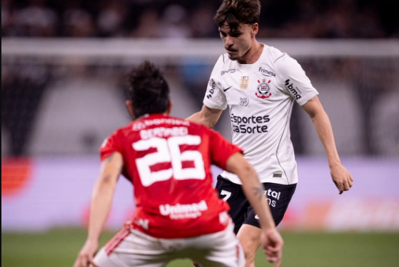 Corinthians vence o Internacional, mas é eliminado da Copa do Brasil