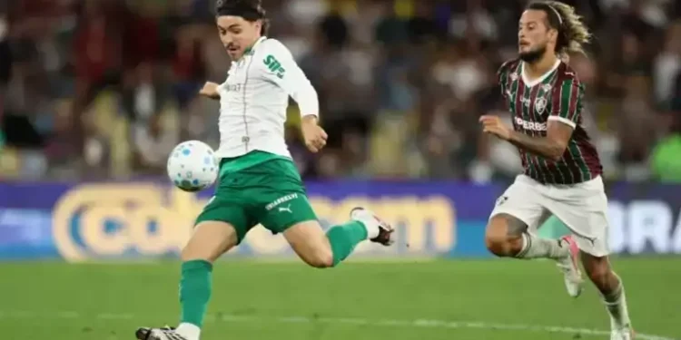 Palmeiras sofre virada do Fluminense no Maracanã