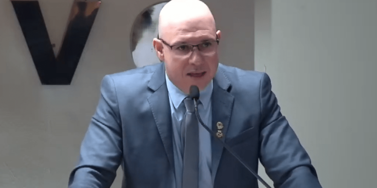 VEREADOR PROPÕE ISENÇÃO DE ALVARÁ E BENEFÍCIO NO IPTU PARA COMERCIANTES AFETADOS POR OBRAS NO CENTRO DE AVARÉ