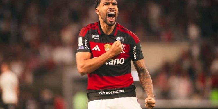 Com gol no fim, Flamengo vence o Corinthians e retoma liderança do Brasileirão
