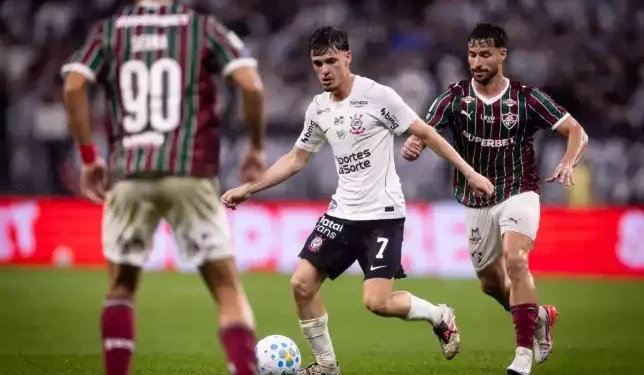 Corinthians perde do Fluminense e se aproxima do Z-4 do Brasileirão