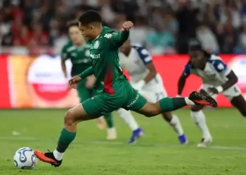 Palmeiras bate LDU nos pênaltis e vai à semi da Libertadores