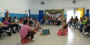 ASSISTÊNCIA SOCIAL *Servidores passam por capacitação com foco em relações familiares*