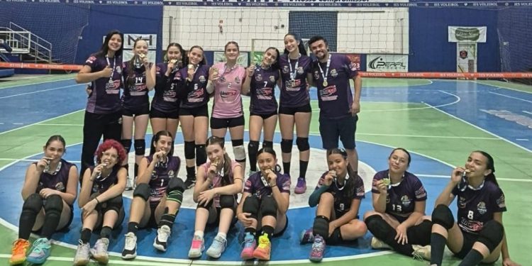 *ESPORTES* *Avaré é campeã da 2ª etapa do Regional Norte Pioneiro do Paraná de Vôlei*