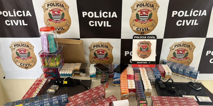 DIG de Avaré prende investigado e apreende cigarros e eletrônicos em apuração sobre desvio de carga
