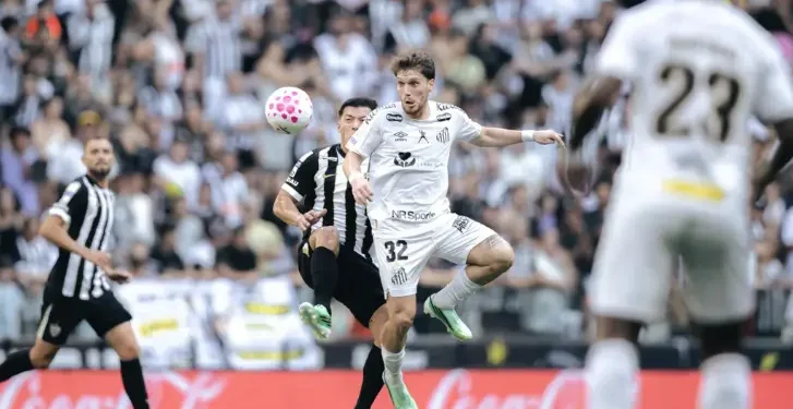 Santos sofre virada do Atlético-MG pelo Brasileirão