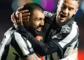 Santos vira sobre o São Paulo em clássico atrasado do Brasileiro
