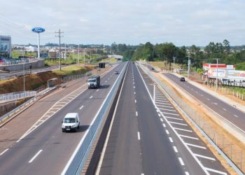 MAIS DE 530 MIL VEÍCULOS DEVEM CIRCULAR PELAS RODOVIAS DA REGIÃO DURANTE FERIADO; CASTELLO BRANCO CONCENTRA MAIOR MOVIMENTO