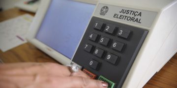 ELEIÇÕES EM AVARÉ TRANSCORREM COM POUCAS INTERCORRÊNCIAS; FALTA DE ENERGIA AFETOU ESCOLA DURANTE VOTAÇÃO